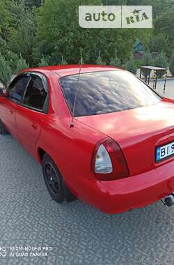 Седан Daewoo Nubira 1998 в Полтаве