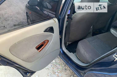 Седан Daewoo Nubira 2001 в  фото 10 Седан Daewoo Nubira 2001 в