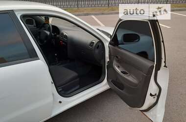 Седан Daewoo Nubira 1998 в 