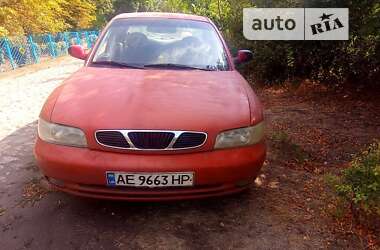 Седан Daewoo Nubira 1998 в Павлограді