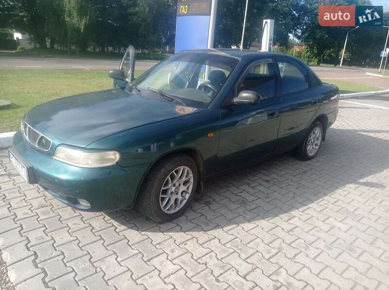 Седан Daewoo Nubira 1999 в 