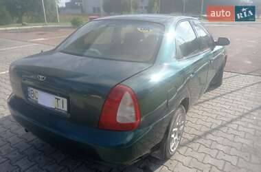 Седан Daewoo Nubira 1999 в 