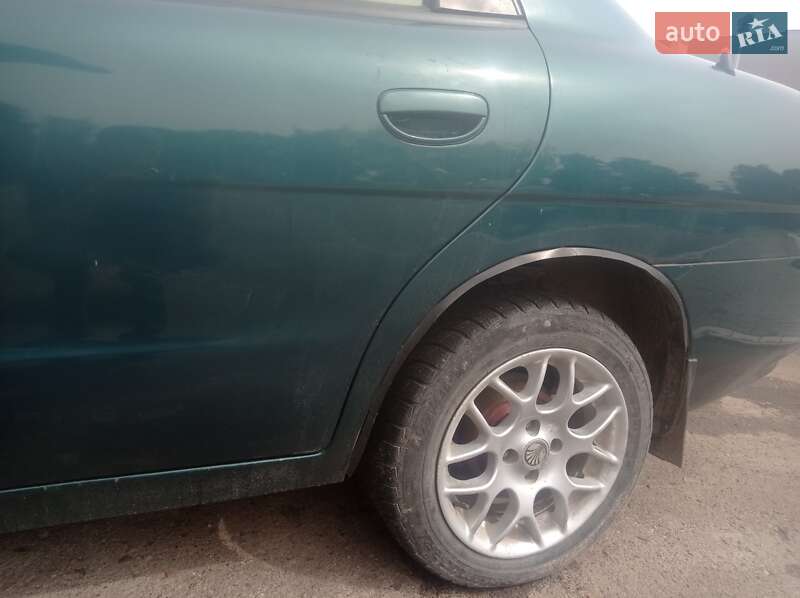Седан Daewoo Nubira 1999 в Новояворовске