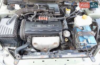 Седан Daewoo Nubira 2003 в 