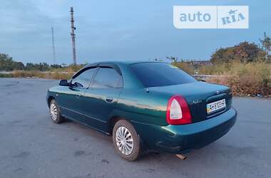 Седан Daewoo Nubira 1998 в Изюме