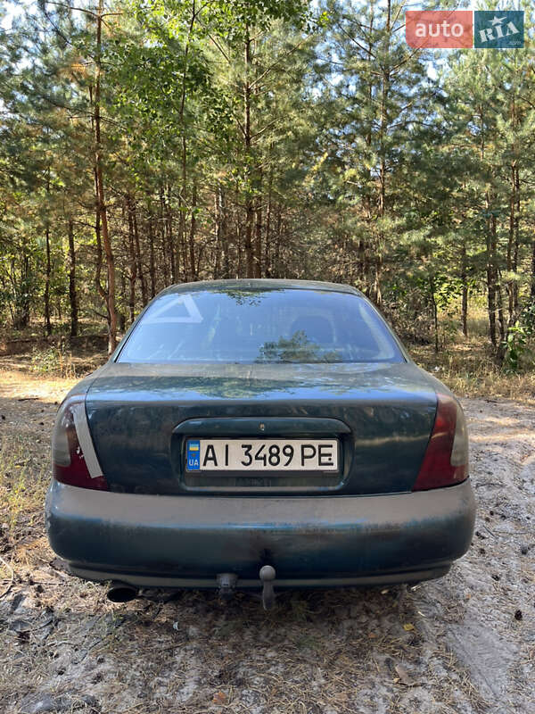 Седан Daewoo Nubira 1998 в Києві