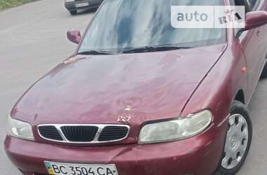 Седан Daewoo Nubira 1998 в Львові