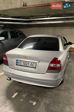 Седан Daewoo Nubira 2003 в 