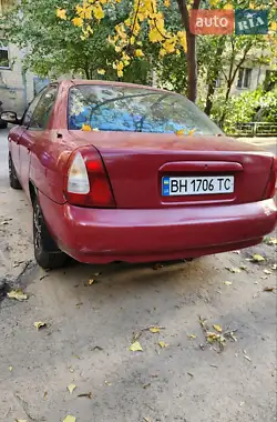 Daewoo Nubira 1998