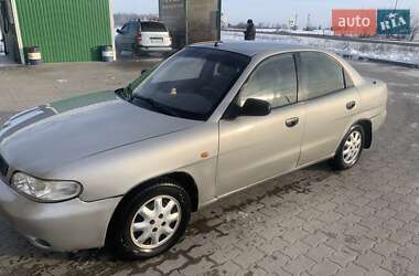 Седан Daewoo Nubira 1998 в Ярмолинцях