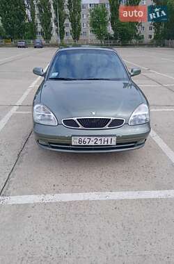 Седан Daewoo Nubira 2003 в Южноукраїнську