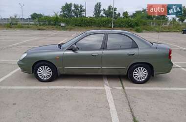 Седан Daewoo Nubira 2003 в Южноукраинске