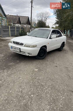 Седан Daewoo Nubira 1998 в Межовій