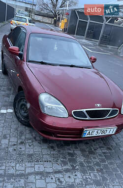 Седан Daewoo Nubira 2003 в Дніпрі