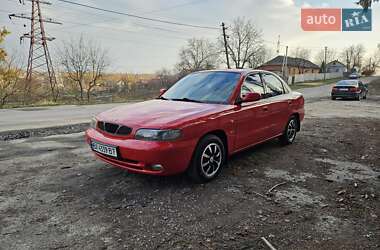 Седан Daewoo Nubira 1998 в Хмельницькому