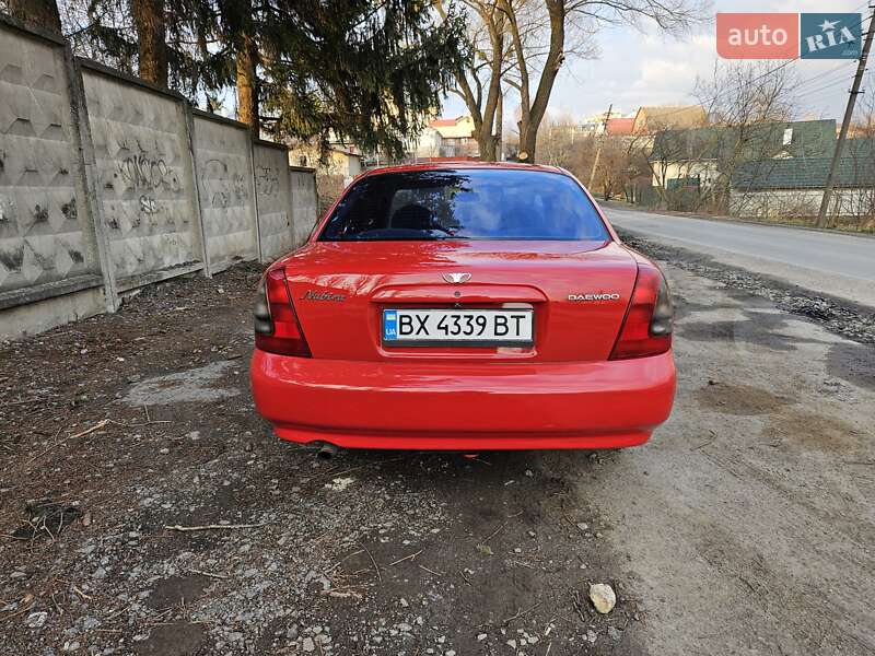 Седан Daewoo Nubira 1998 в Хмельницькому