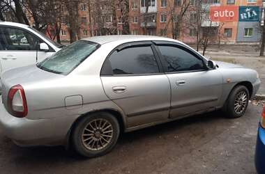 Седан Daewoo Nubira 1998 в Кам'янському