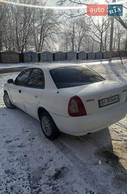 Седан Daewoo Nubira 1998 в Харкові