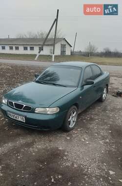 Седан Daewoo Nubira 1998 в Гребінках