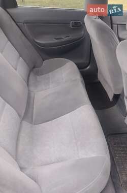 Седан Daewoo Nubira 1998 в Гребінках