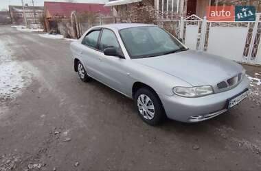 Седан Daewoo Nubira 1998 в Бердичеві