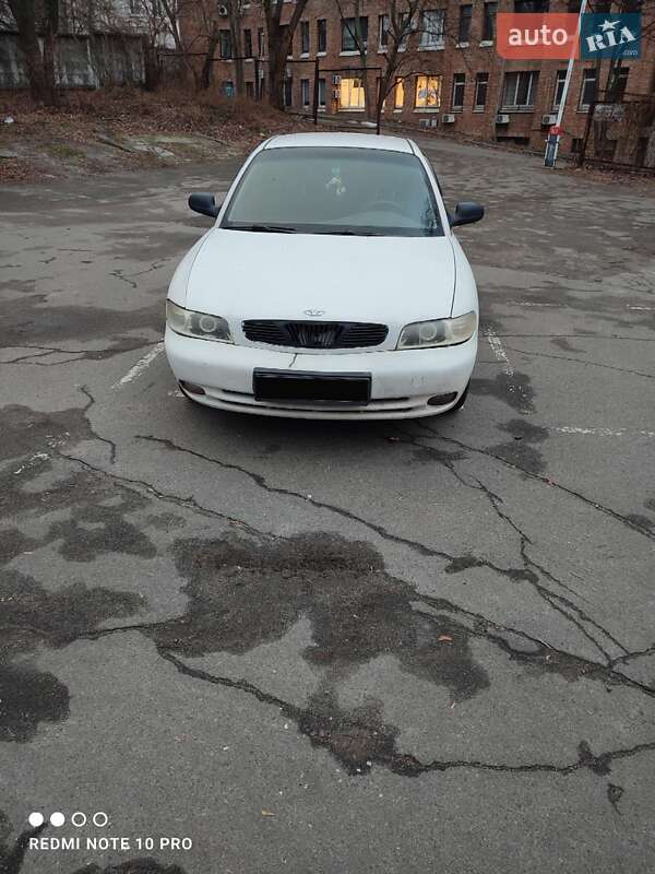 Седан Daewoo Nubira 1999 в Киеве