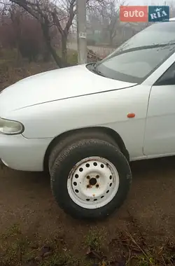 Daewoo Nubira 1998