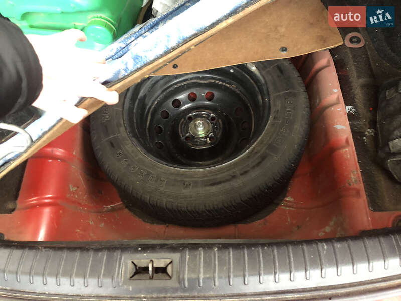 Седан Daewoo Nubira 1998 в Одессе