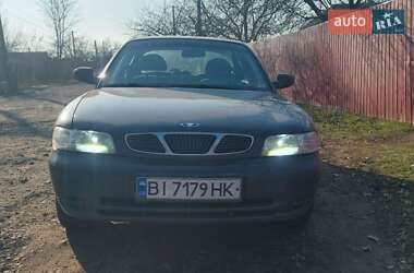 Седан Daewoo Nubira 1998 в Семеновке