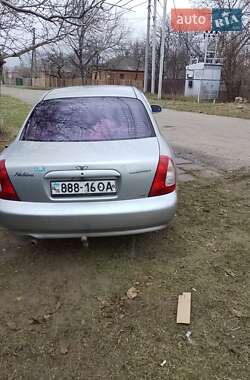 Седан Daewoo Nubira 1999 в Ананьеве