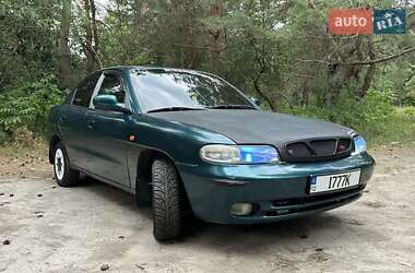 Седан Daewoo Nubira 1998 в 
