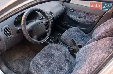 Daewoo Nubira 1998
