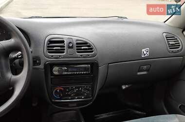 Седан Daewoo Nubira 1998 в 