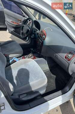 Седан Daewoo Nubira 1998 в 