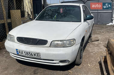 Седан Daewoo Nubira 1998 в 