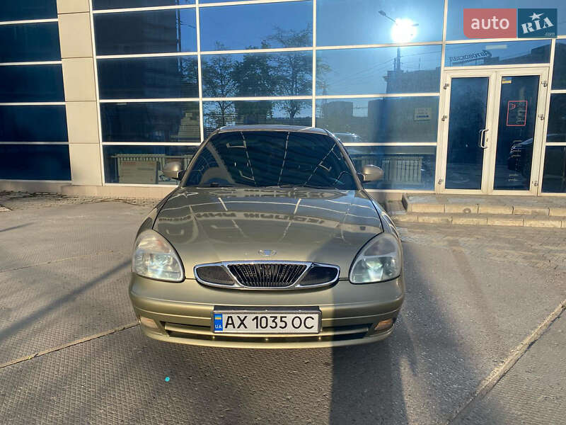 Седан Daewoo Nubira 2001 в Харькове