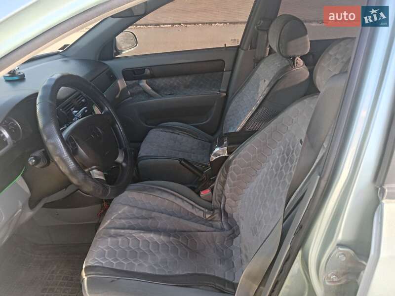 Седан Daewoo Nubira 2003 в Хмельницькому