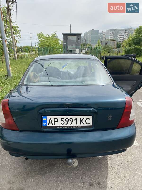 Седан Daewoo Nubira 1998 в Запорожье