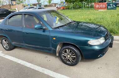 Седан Daewoo Nubira 1998 в 