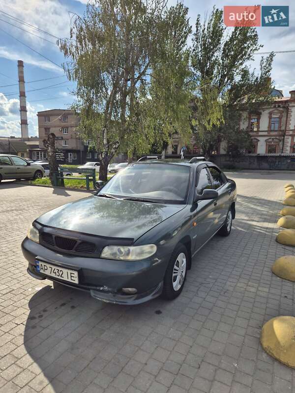 Седан Daewoo Nubira 1997 в Запорожье