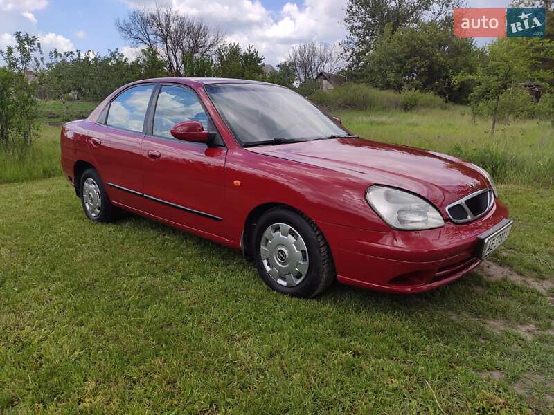 Седан Daewoo Nubira 2003 в Дніпрі