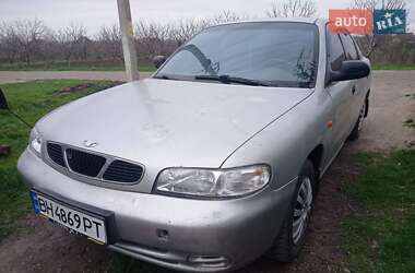 Седан Daewoo Nubira 1998 в Беляевке