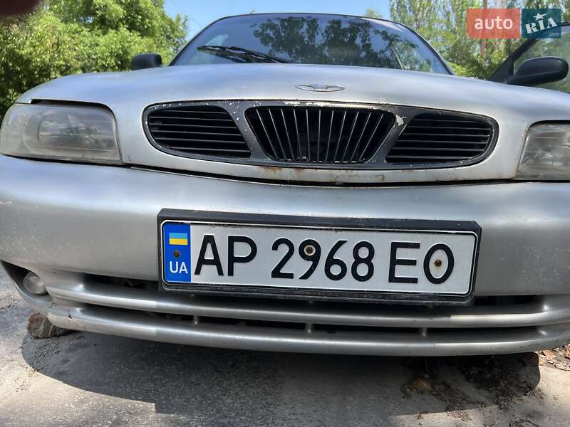Хетчбек Daewoo Nubira 1998 в 