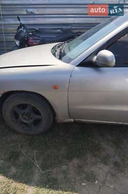 Седан Daewoo Nubira 1998 в 