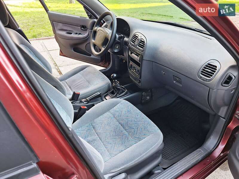 Универсал Daewoo Nubira 1998 в Киеве