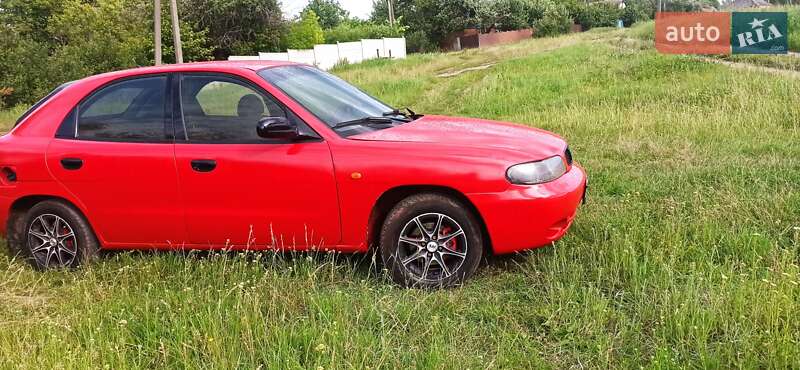 Хетчбек Daewoo Nubira 1998 в Люботині