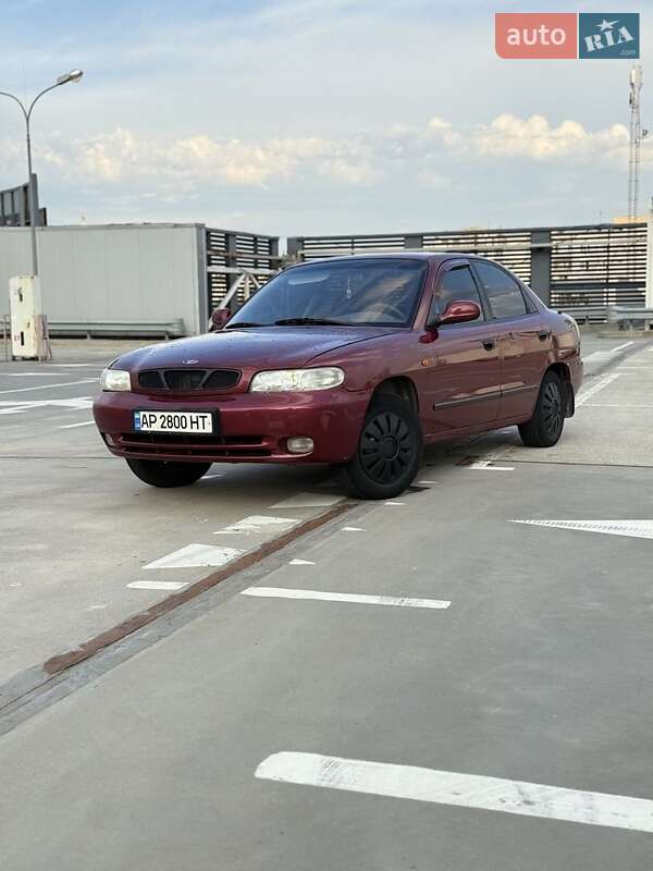 Седан Daewoo Nubira 1998 в Києві