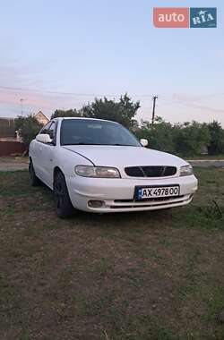 Седан Daewoo Nubira 1998 в Чугуеве