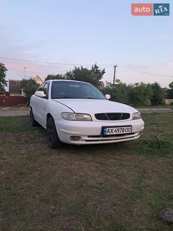 Седан Daewoo Nubira 1998 в 