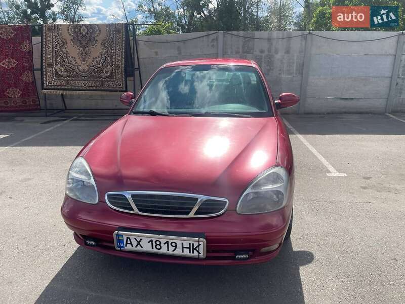 Седан Daewoo Nubira 2003 в Новій Водолагі